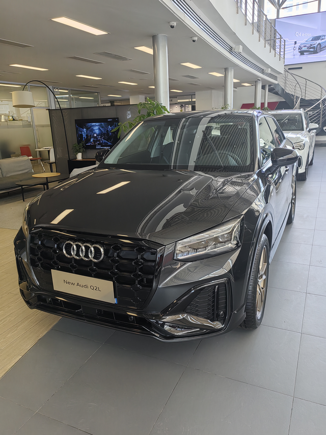 A3报价，哥特兰绿周末去店里试驾了，感觉A3不错，偶尔看了一眼Q2L，销售说居