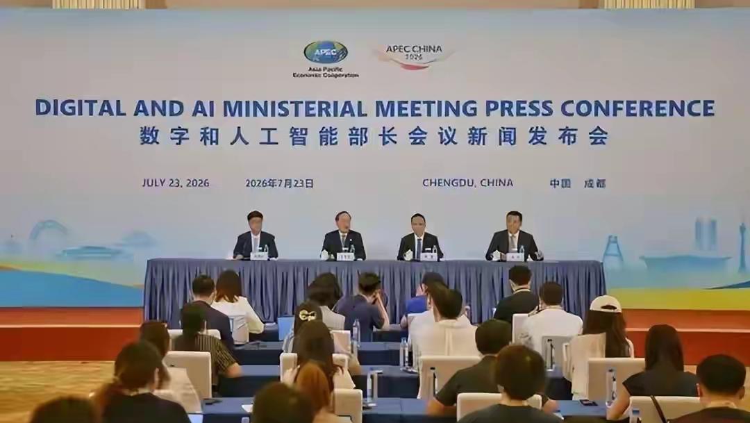 7月政治局重磅定调！6大信号落地，5年内普通人命运将重新洗牌军事上有句老话