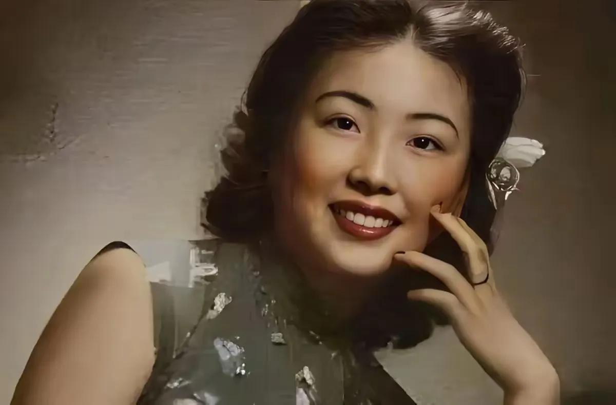 1948年，一老农民因贪便宜娶了一个不要彩礼的女人，并为他生了8个孩子。30年后