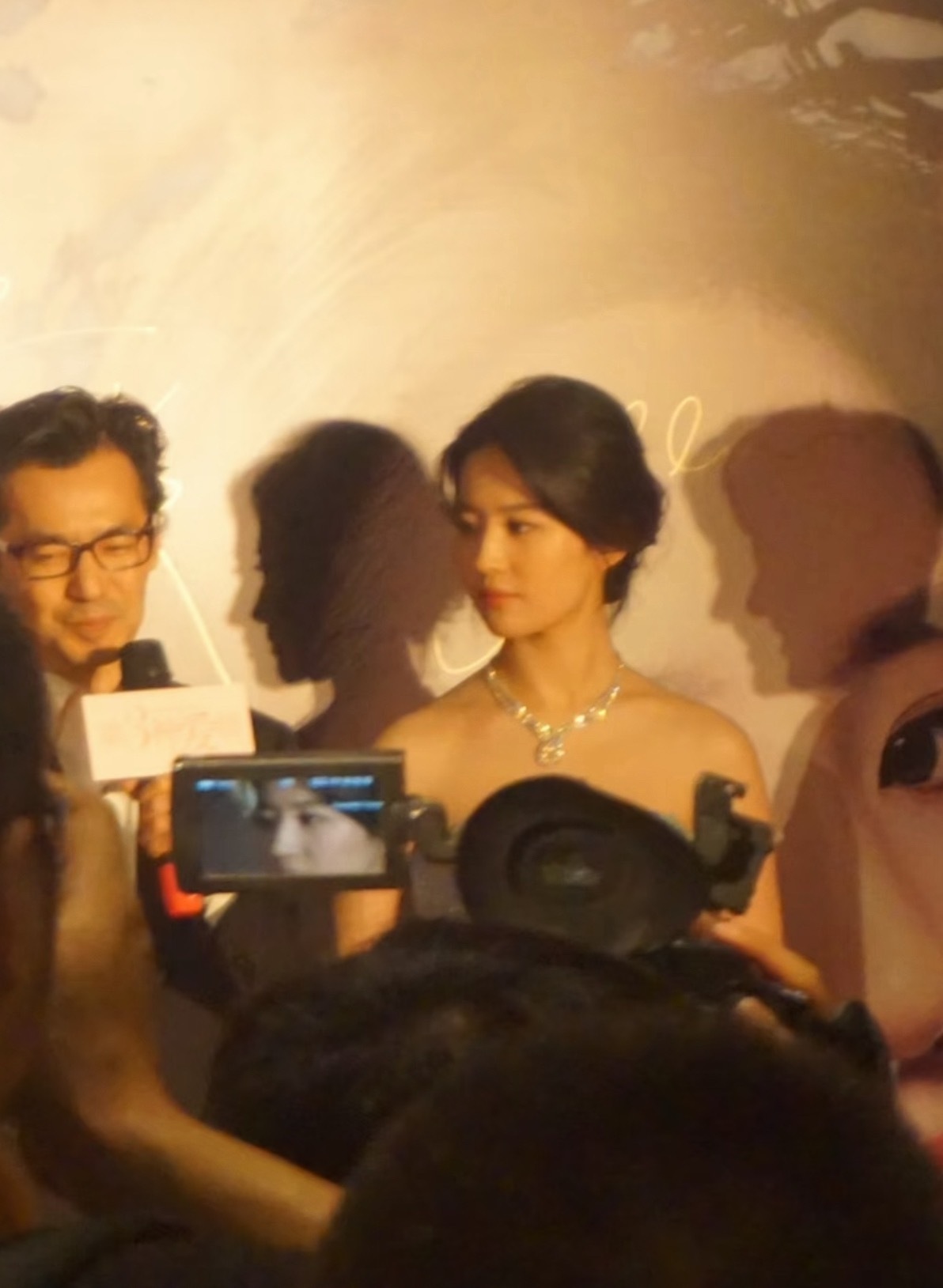 刘亦菲，连影子和剪影都要出神图的女人…