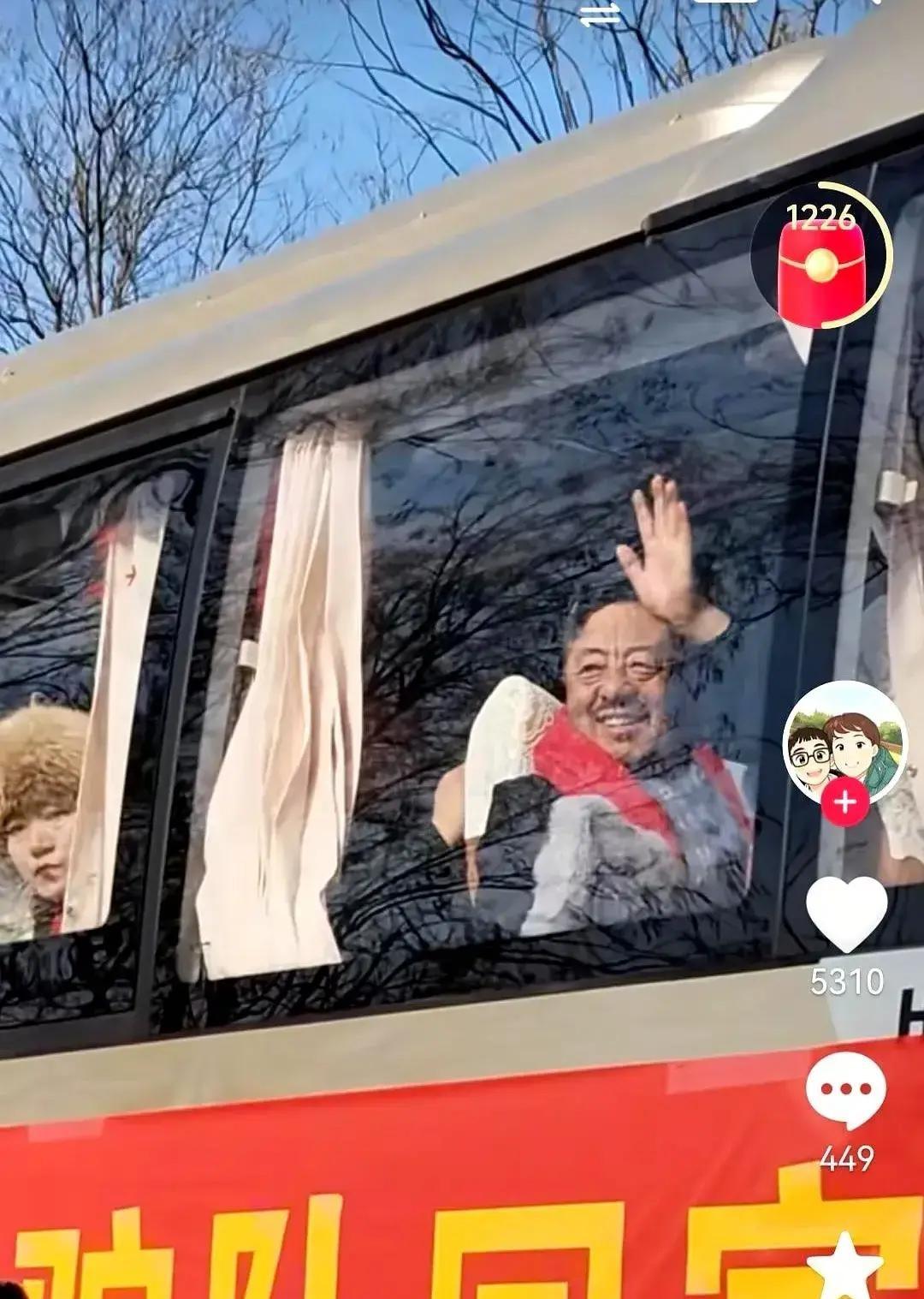 东天山驼队今天终于晃到洛阳，136天3000公里，十几峰骆驼从新疆走到河南，抖音