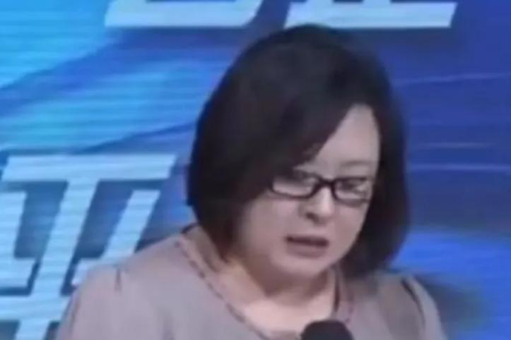 北京，一女子为上学将户口迁至大伯名下。不曾想，几年后大伯家拆迁，因女子户口多分了