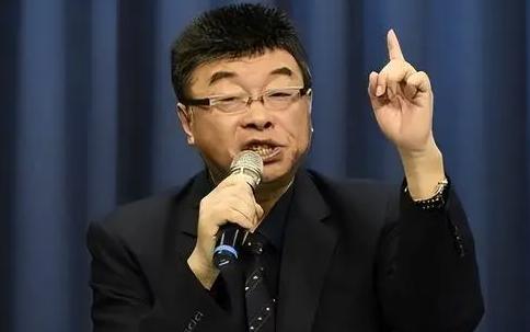 台湾著名时事评论员邱毅指出,大部分头脑清楚的台湾人都认为,如果大陆真的决定解放和