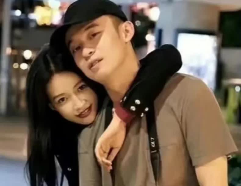 大概是王京花这辈子见过最离谱的前儿媳妇了吧，离谱到让人看了都想叹气。睡