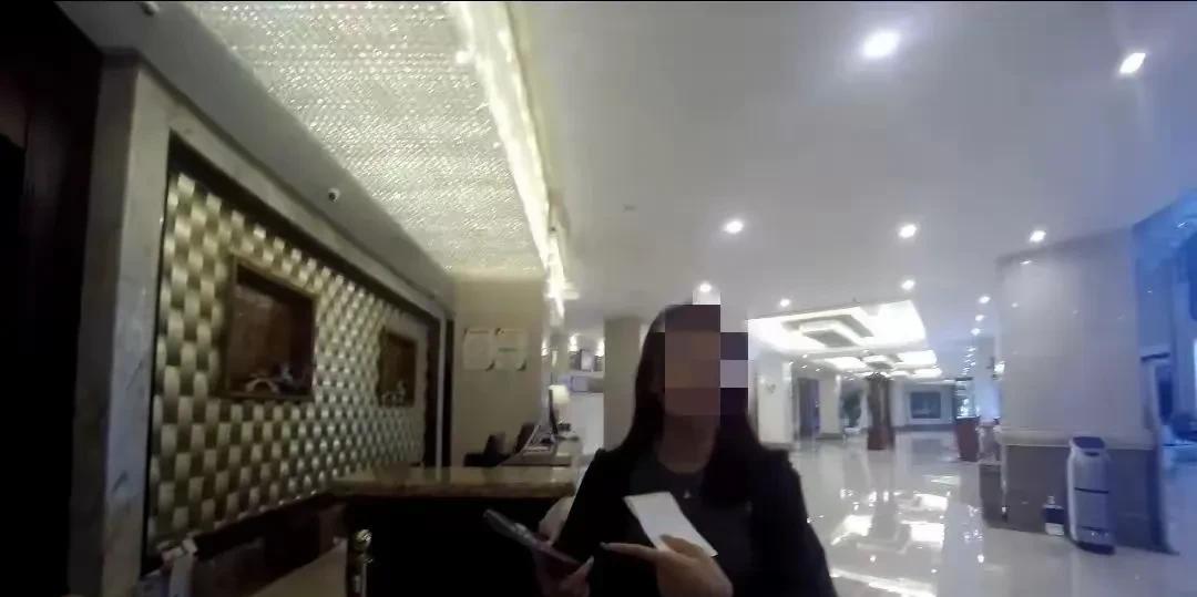 骗子得手90万炫耀开唱，下一秒就乐极生悲了。6月28日，温州的林女士接到自称“温