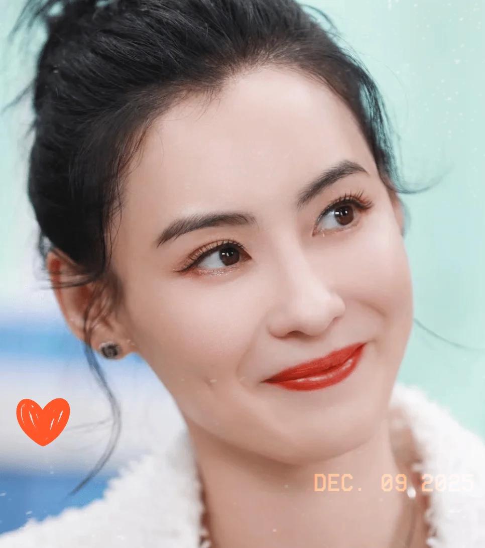 听完张柏芝那段录音，真是一背冷汗。哪怕是大明星，在资本眼里也不过是个高级打工