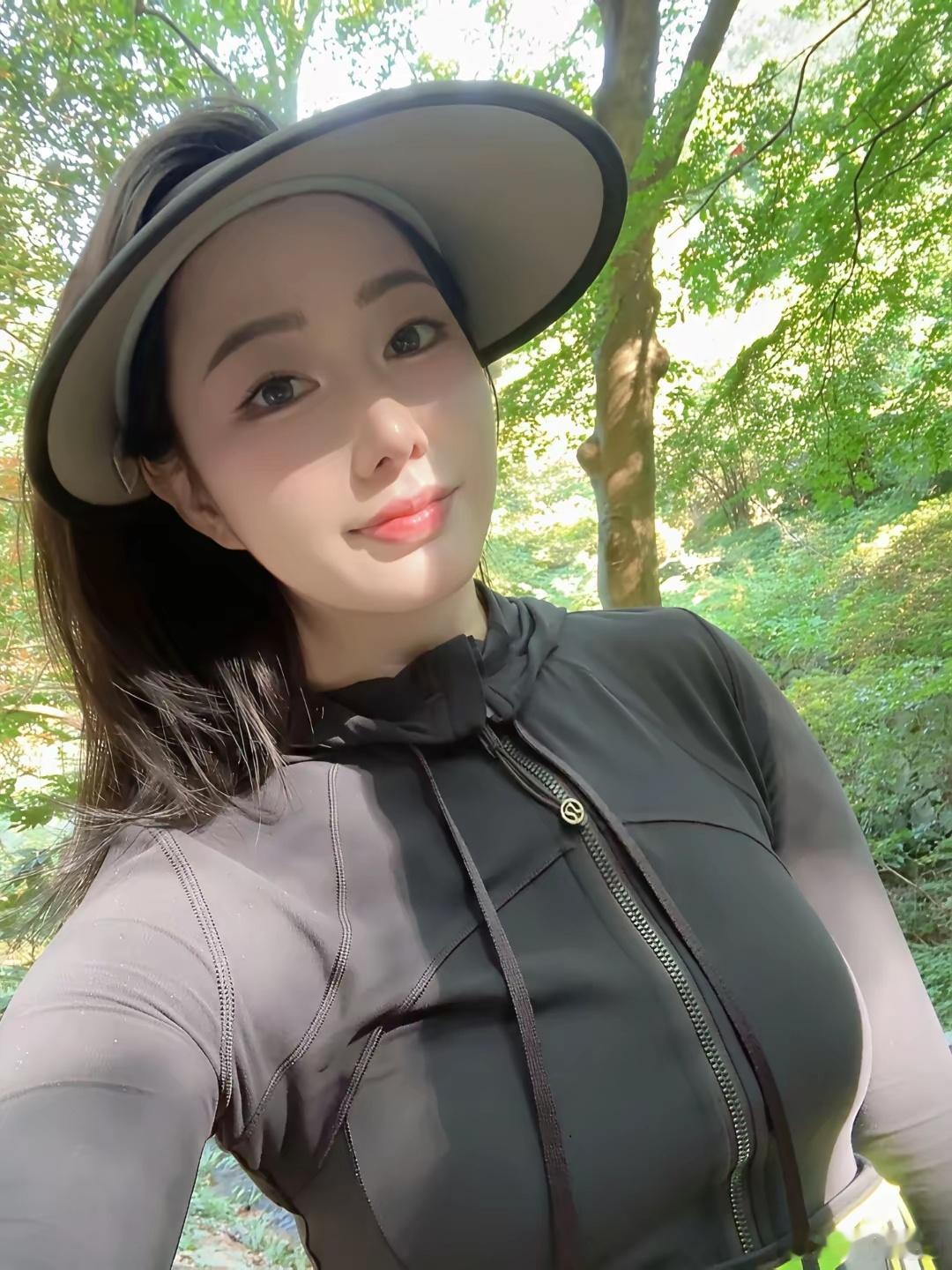 浙南竹海，周末爬山。[玫瑰]​​​