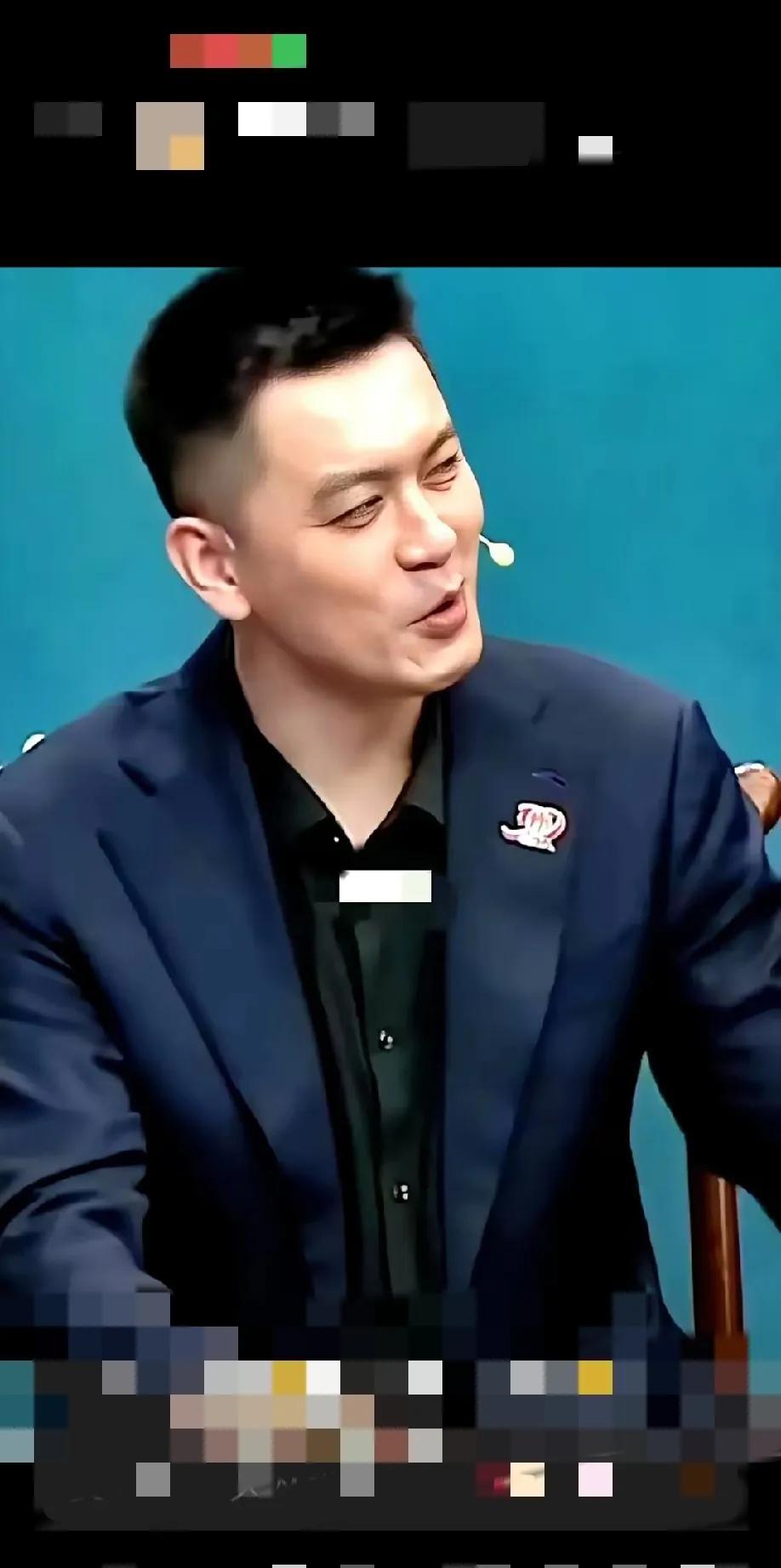 很多人说杨鸣带领辽宁队得了三个联赛冠军，一个全运会冠军，是杨鸣非常厉害。但有个