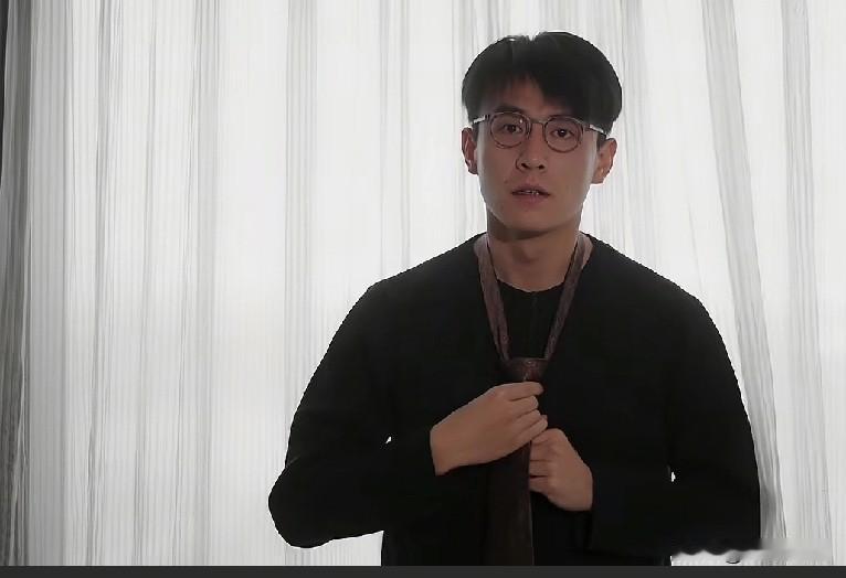 刘萧旭火了他的短剧1.《盛夏芬德拉》2.《幸得相遇离婚时》3.《嫁给