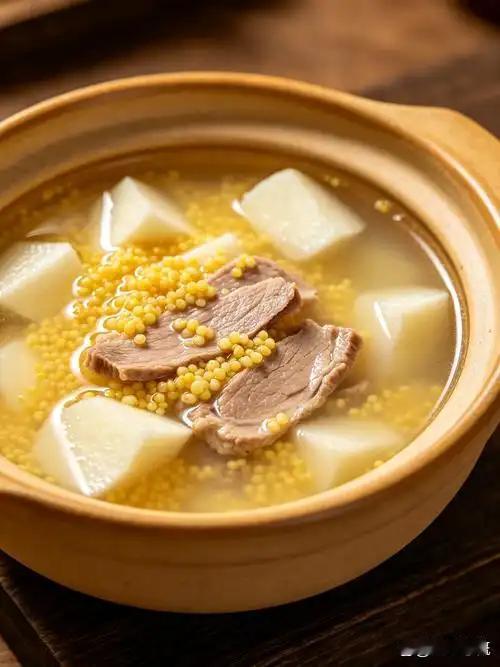 冷知识：饭前喝汤并不养胃，胃不好的人喝了反而加重肠胃负担？很多人觉得饭前喝汤