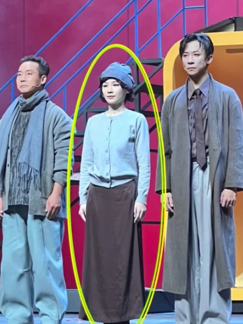 果然。。能下嫁著名导演是有原因的！金靖生完之后气质上变了好多，之前一直觉
