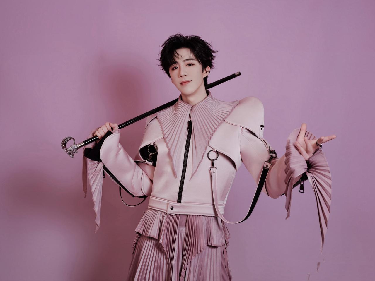 刘宇宁新年第一播，期待“老大”闪亮登场2026年伊始，刘宇宁的新年第一播宛如