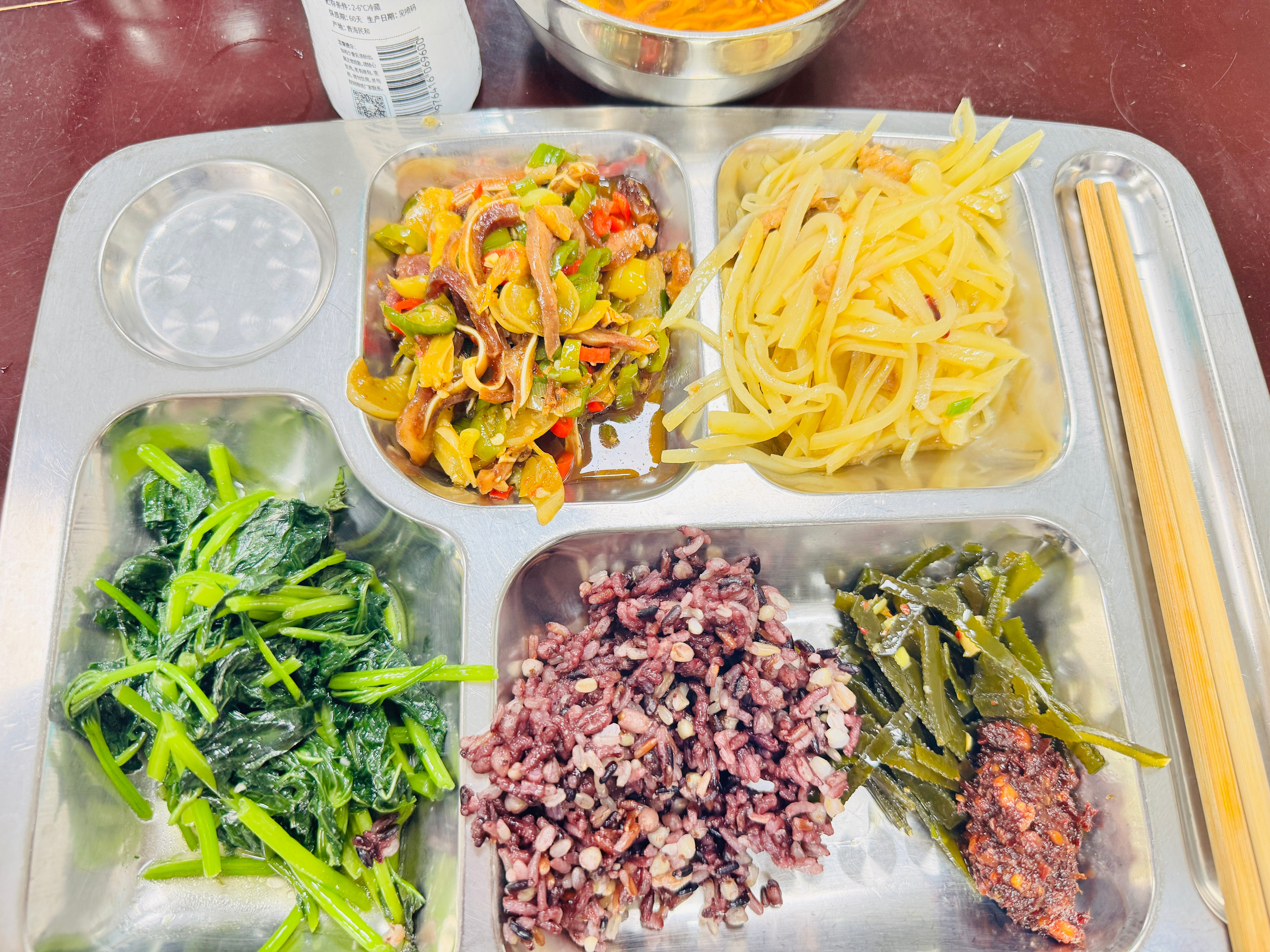 开饭，今天饭都吃的更香一点