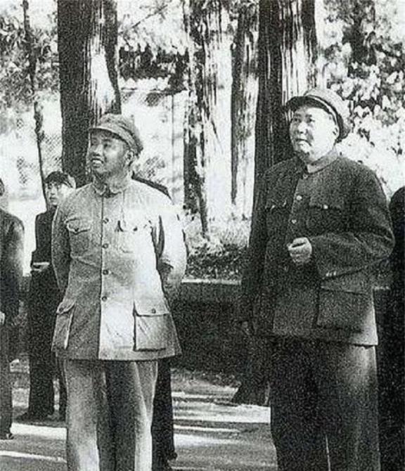 毛主席是统帅、是导师，不是没有原因的。打济南战役时，许世友给中央发电报说，“主席