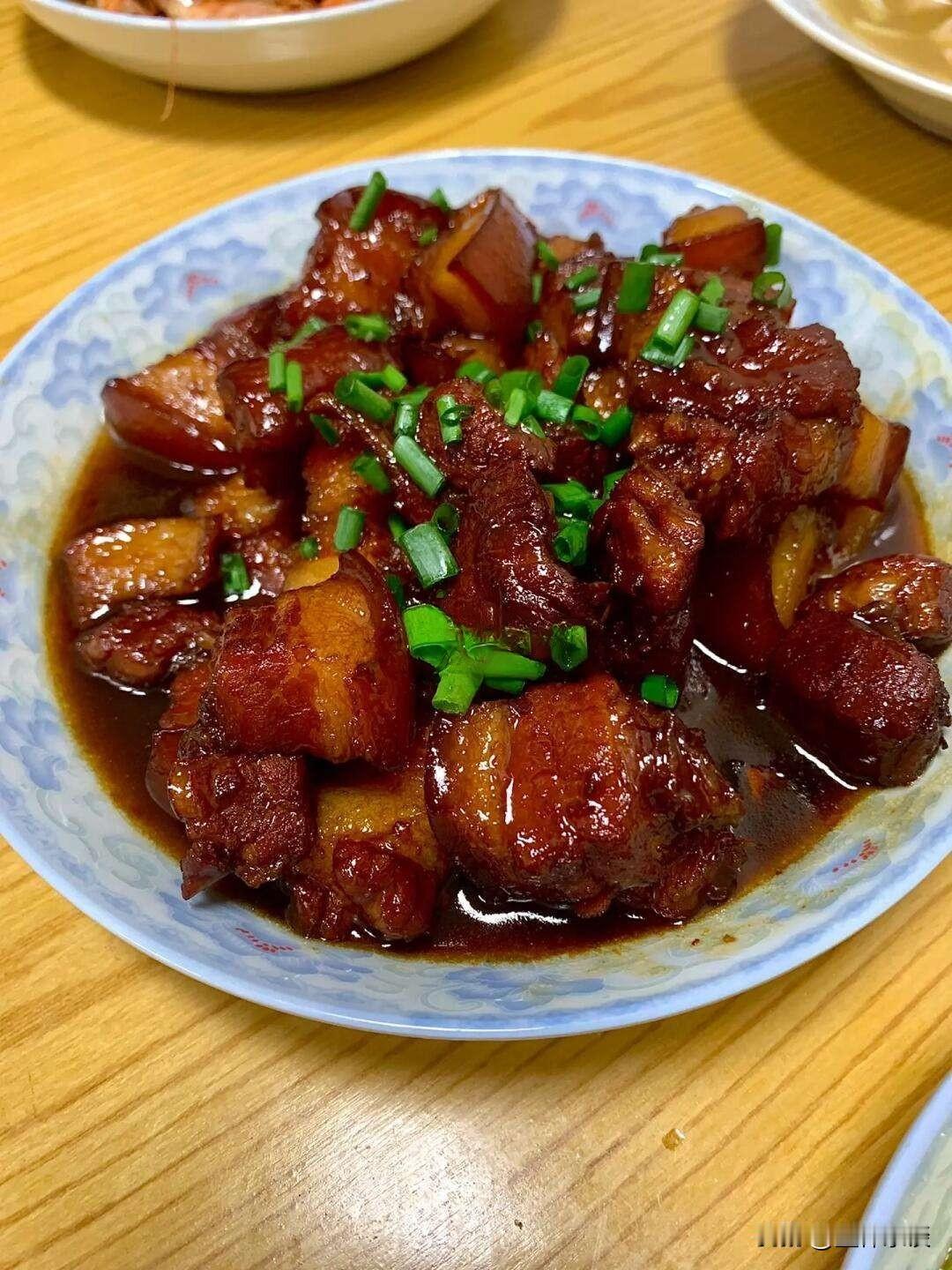 红烧肉的家常做法｜记住这几点，肥而不腻、入口即化，米饭不够吃！很多人做红烧肉