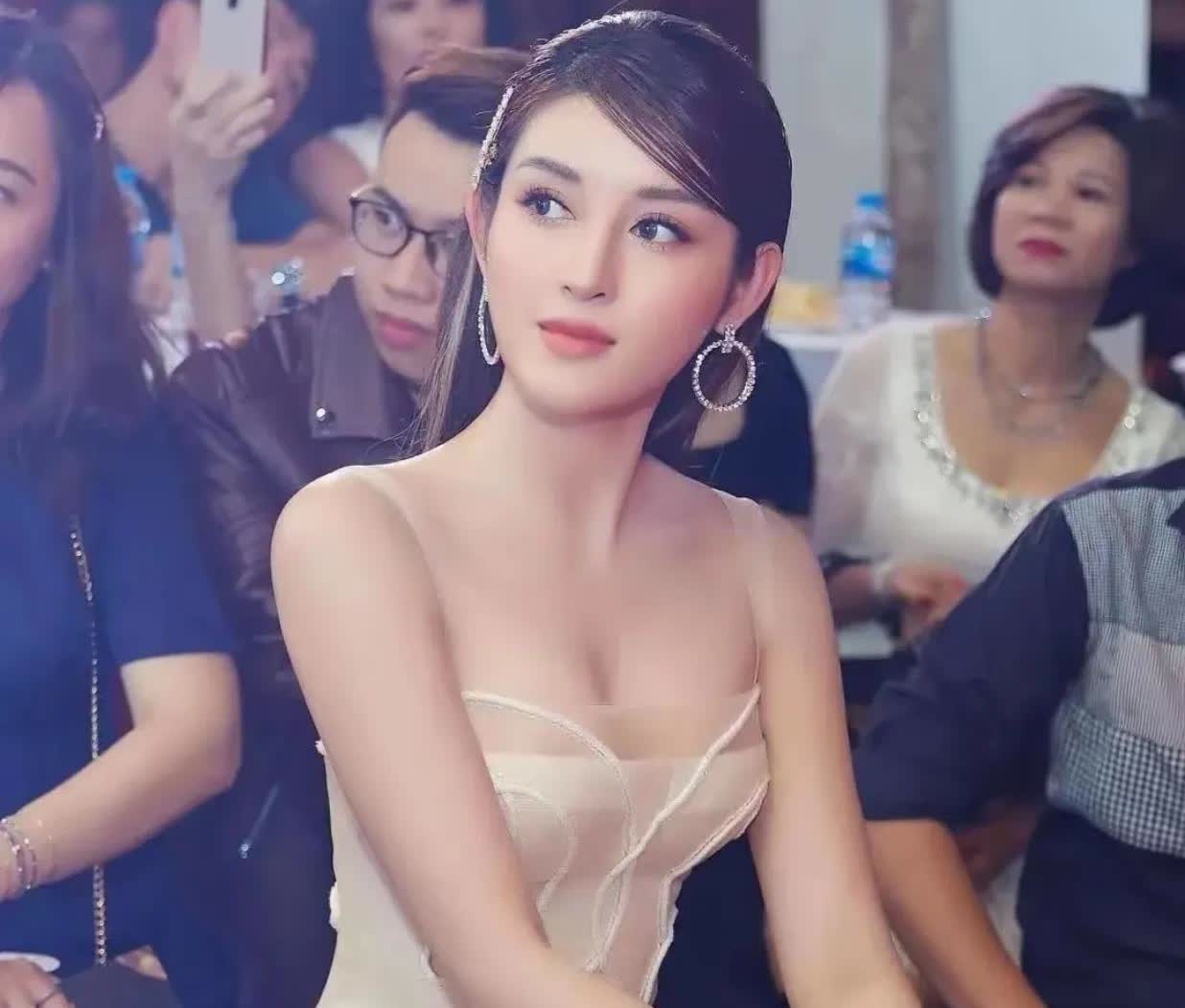 越南国宝级女神三围逆天！95后选美冠军颜值碾压刘亦菲？网友炸锅