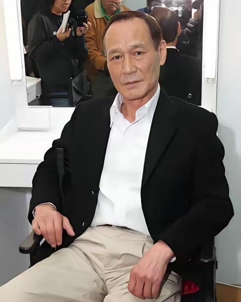 警察从陈惠敏家搜出枪支弹药，妻子突然站出：“是我藏的！”1988年，警察从陈