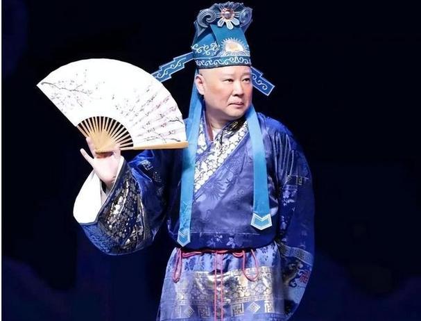 《郭德纲遭重罚结果是众叛亲离无人为他发声》常言道：“墙倒众人推，破鼓万人捶。”