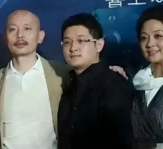 2005年，演员傅彪患上癌症，冯小刚给了200万，张国立给了40万，然而，葛优