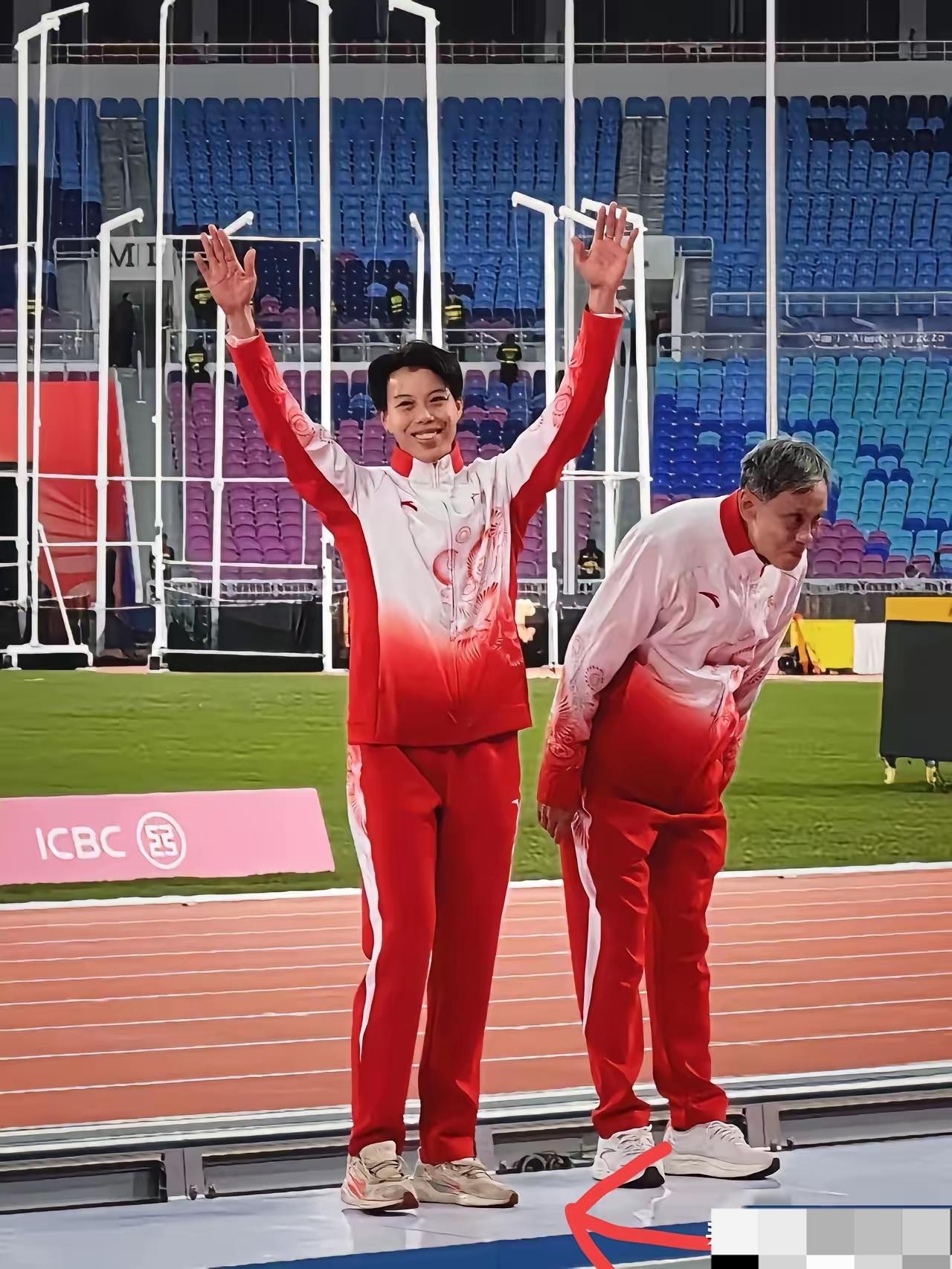 这波反向出圈也太绝了！全运会刘景扬一战成名，没想到脚上的耐克鞋比他还先火遍全国，