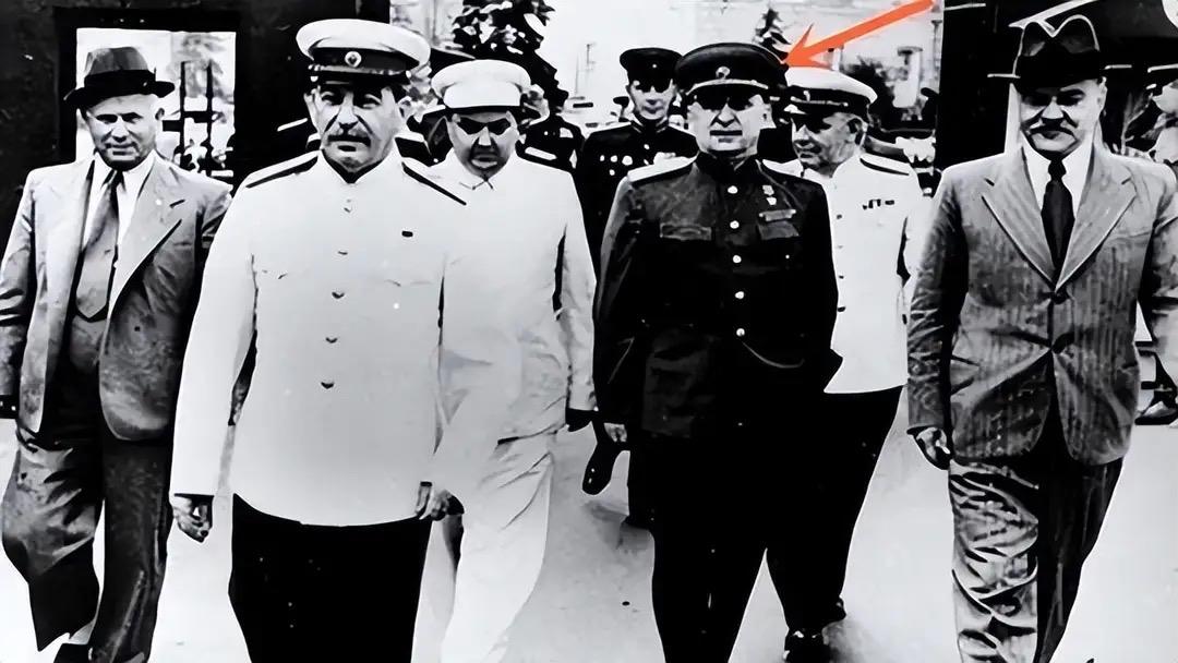在斯大林统治时期最不希望斯大林死的人是谁？每个人都希望斯大林赶紧死。苏联