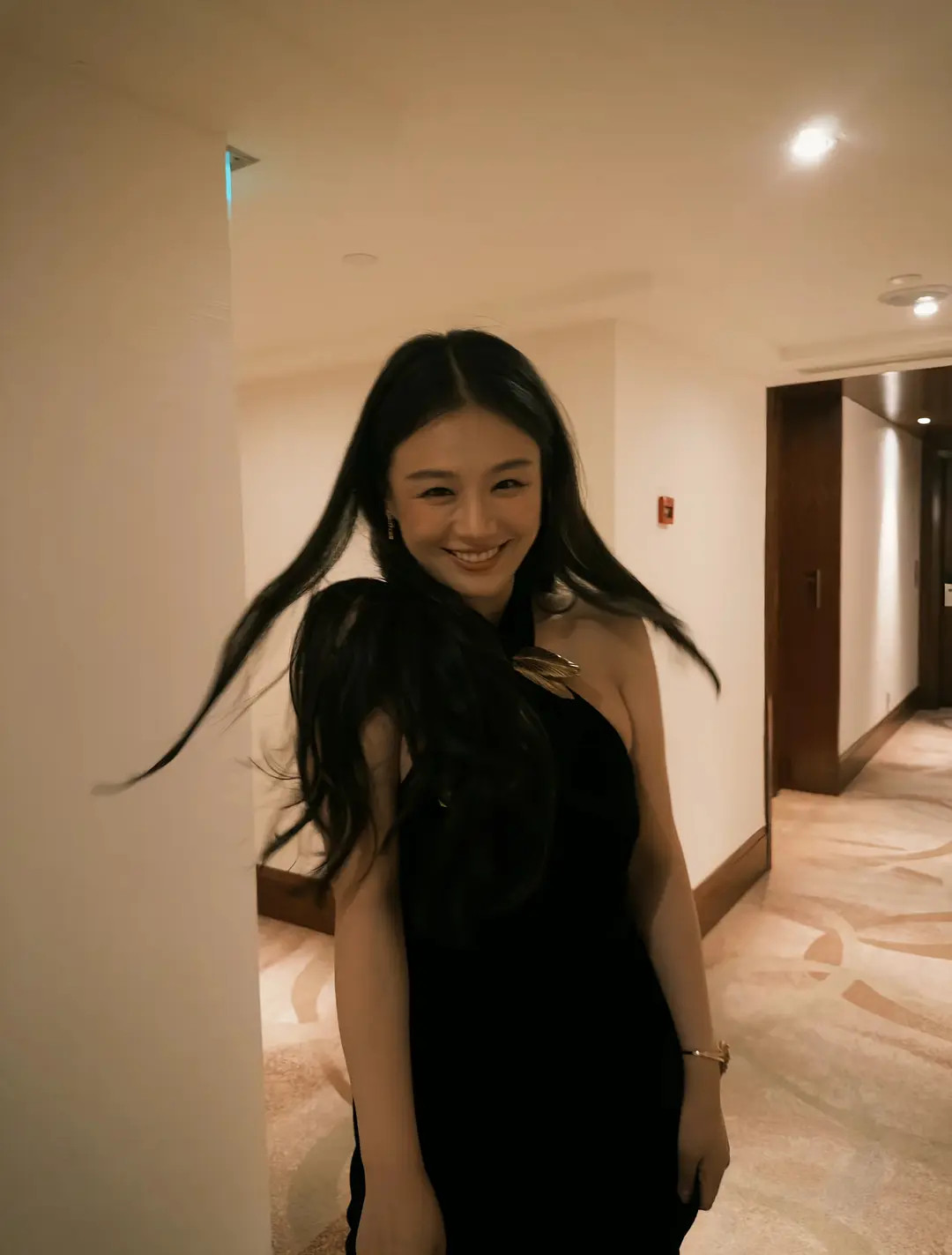 被美到了马思纯现在状态真好