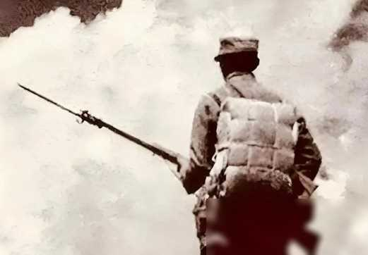 1939年，日本大佐为了取乐，举枪一连打死了八名中国士兵，随后，他又把枪口瞄准第