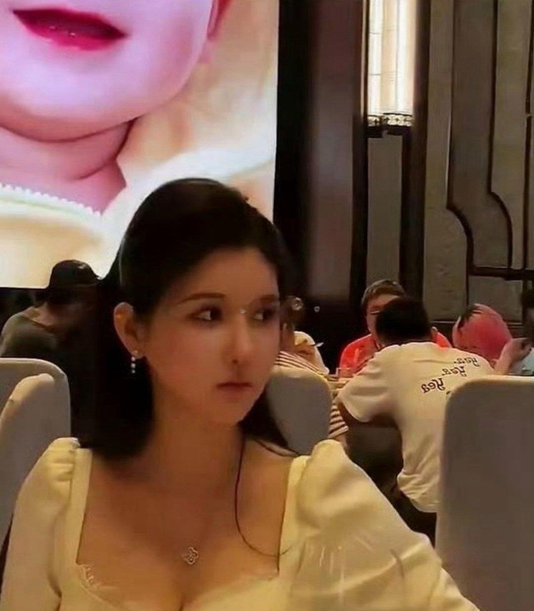 上海的时尚小姐姐真是一个比一个漂亮