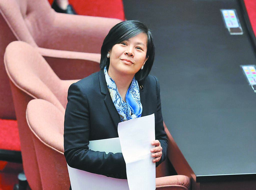 民众党内战升级！她突然公布对话截图，李贞秀痛骂高虹安内容全曝光民众党陆配立委李