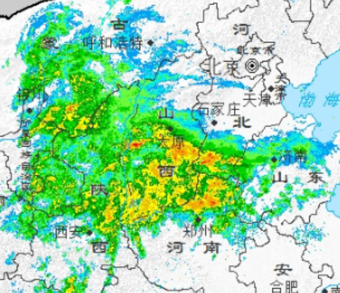 受到上游东移的高空槽影响，新一轮秋雨过程正在如火如荼地进行中。不过目前看雷达回波