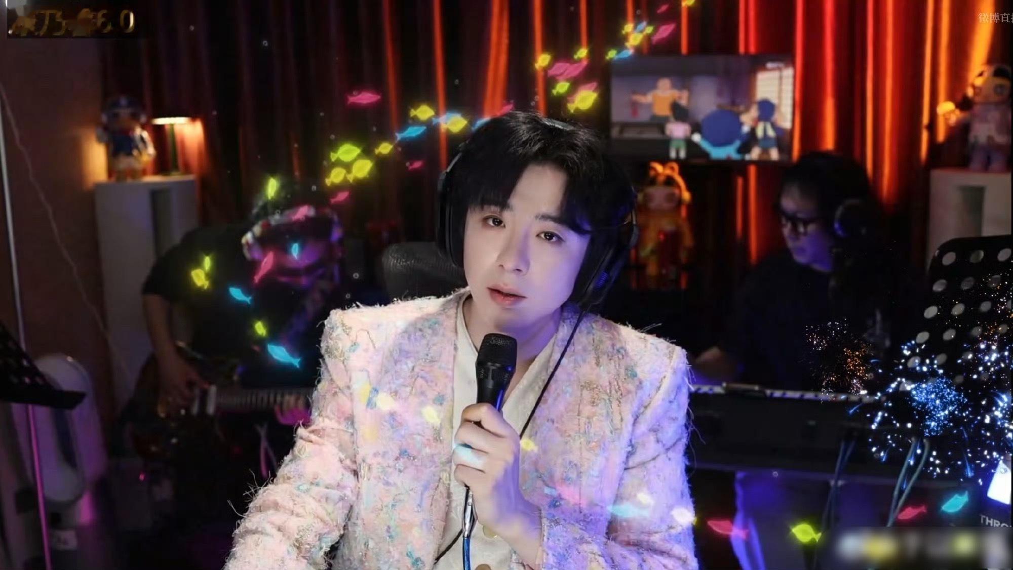 刘宇宁今年不开演唱会刘宇宁回应今年不开演唱会了，粉丝就开始求进组了，没办法，多
