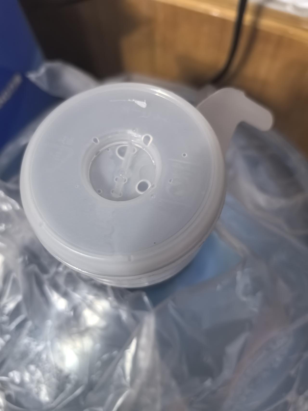 老公留在上海照顾我爸，我独自回家的第一天。先去我家楼下取快递，走得时候匆忙，所以