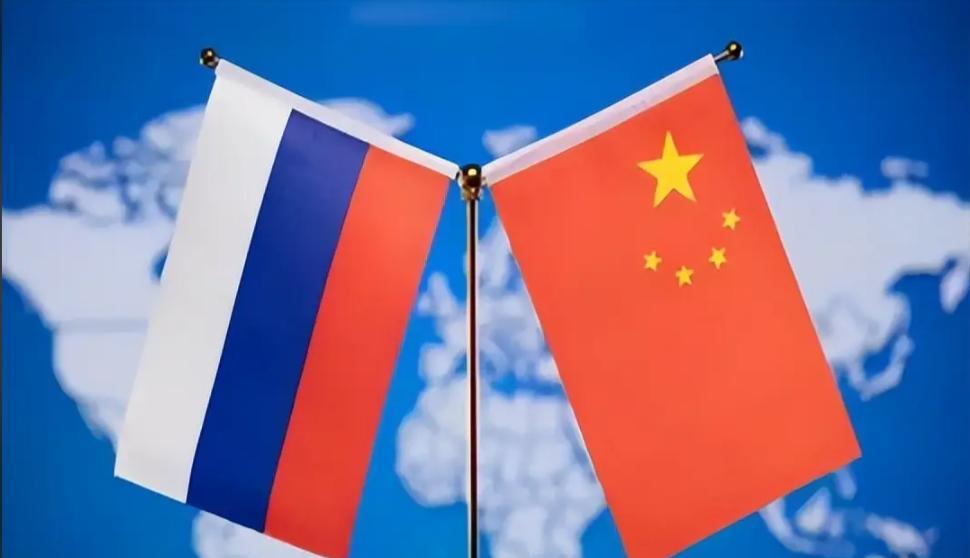 中国一旦崛起，最紧张的其实不是美国，而是我们的邻居--俄罗斯。地理上，中俄接壤