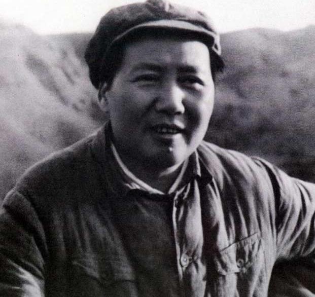 毛主席为什么能把各路“山头”捏成一团？杨尚昆晚年一句话点透。杨尚昆晚年在回顾党的