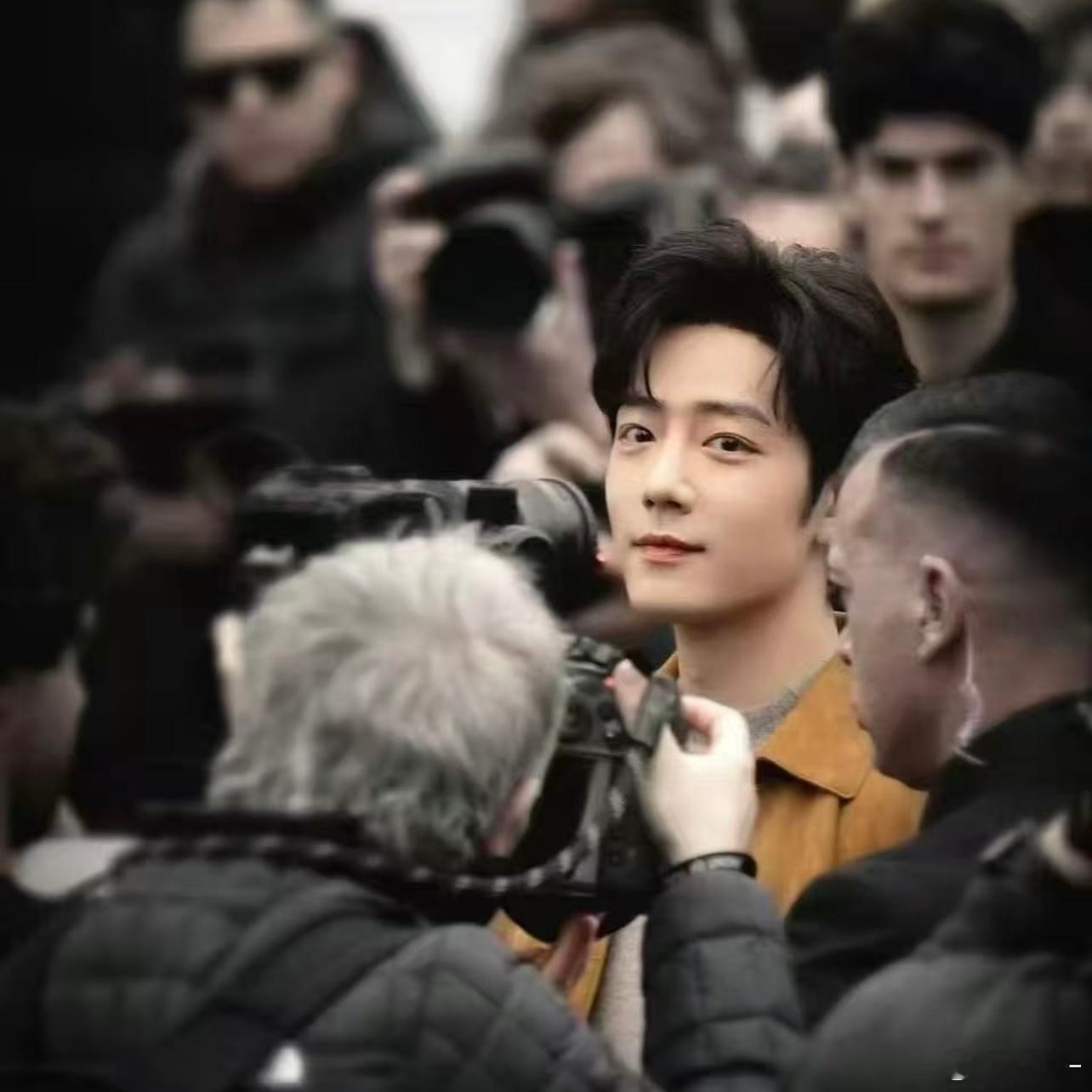 纯好奇肖战怎么火成这样，全球待遇独一份