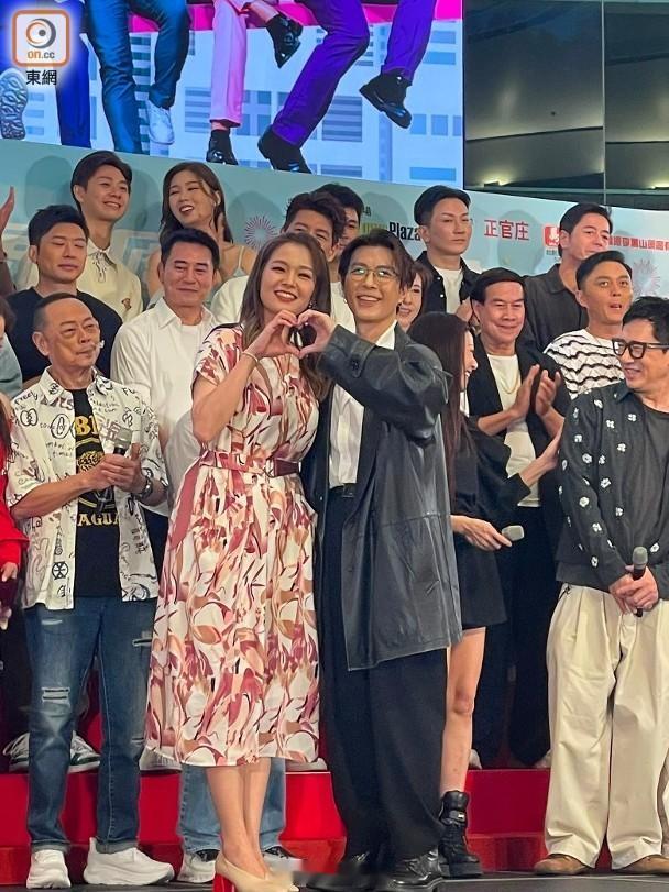 【On.cc】《愛．回家》大結局派對　滕麗名林淑敏前後坐好避忌無綫長壽處境劇《愛