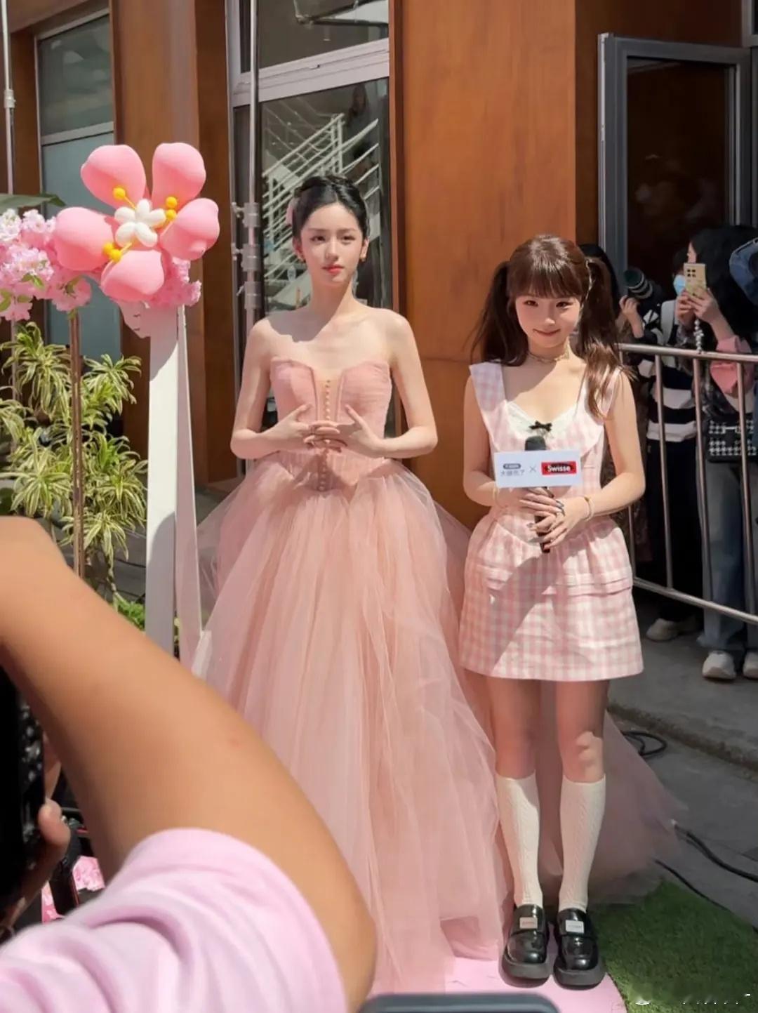 路人拍的周也生图颜霸就是颜霸