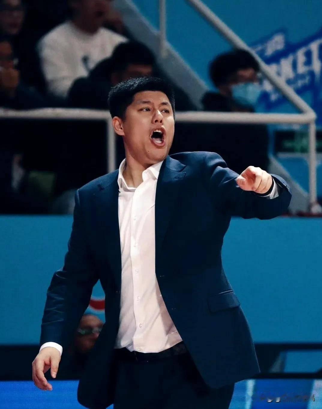 潘江估计要后悔了！CBA常规赛揭幕战，山西客场74:88惨败广厦，四大外援表