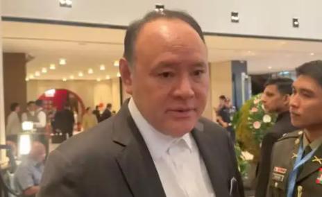 菲律宾防长，在新加坡香会上的发言中明确表示：简单将日本贴上新军国主义的标签，是对