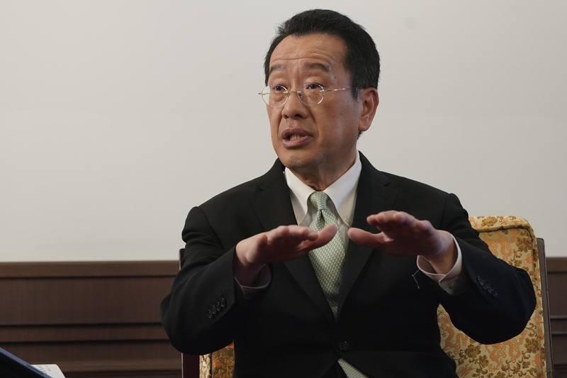 “未来台北街头某些普通货柜车，其实都是台湾军方的车辆。”台湾“国防部长”顾立雄今