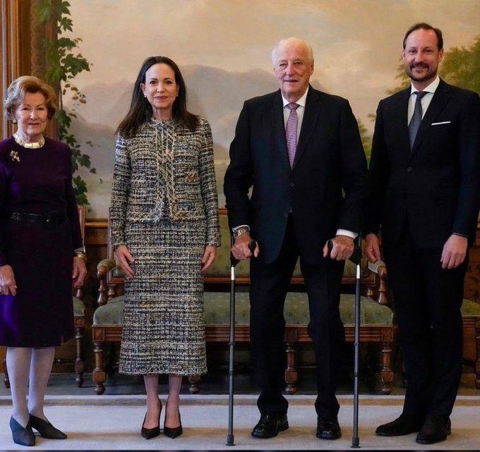 《华尔街日报》关于玛丽亚·科琳娜·马查多救援行动的报道令人震惊：-白宫对救援