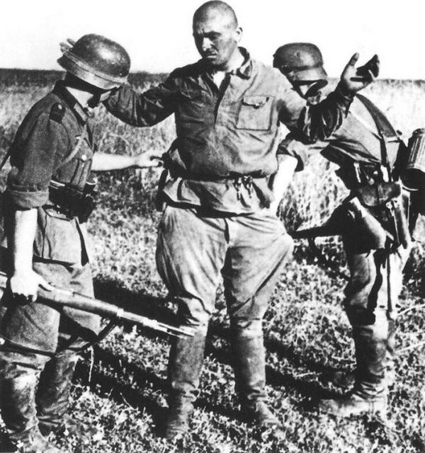拒绝投降的勇气：二战苏联士兵的真实故事