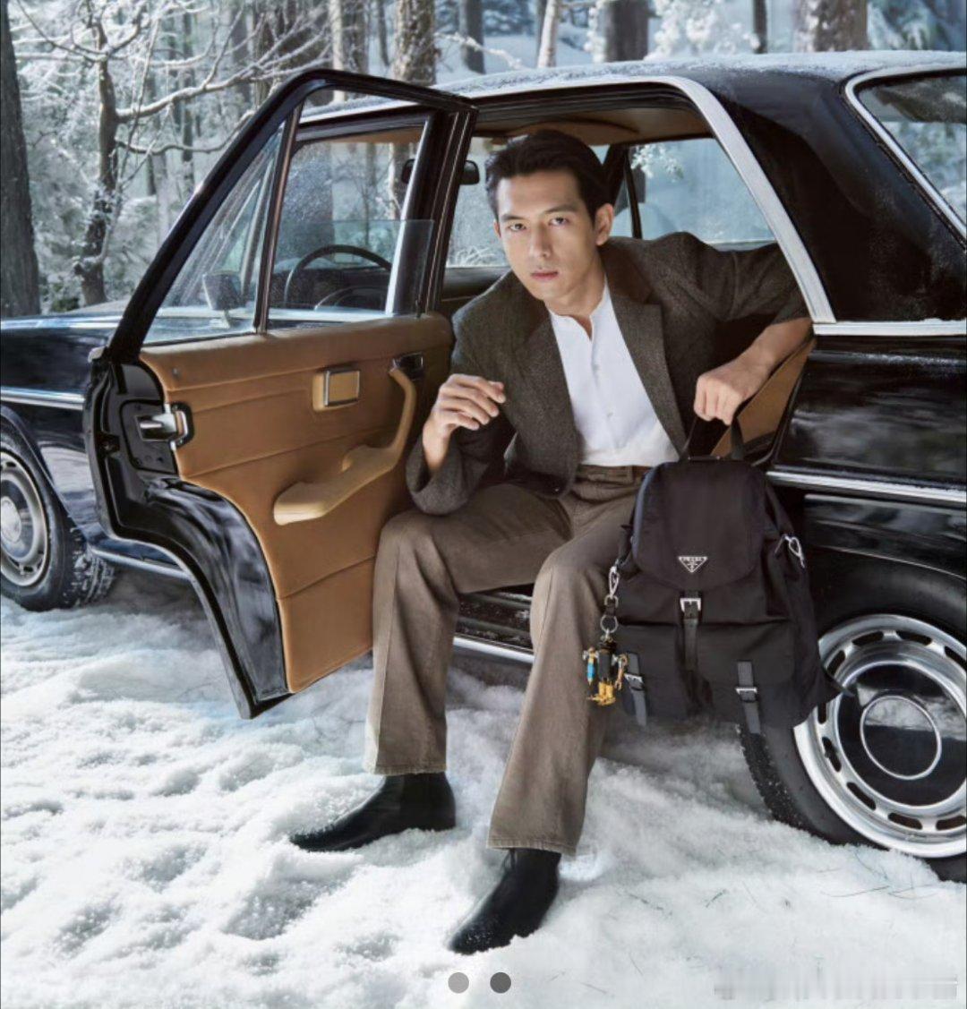 李现PRADA待遇🈶​​​