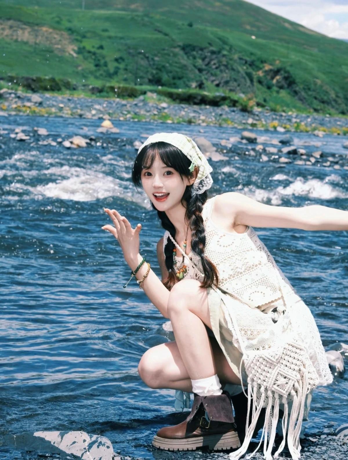 少女摄影|NO.0183期元气少女山野随拍可爱明媚氛围感人像摄影中，如何快