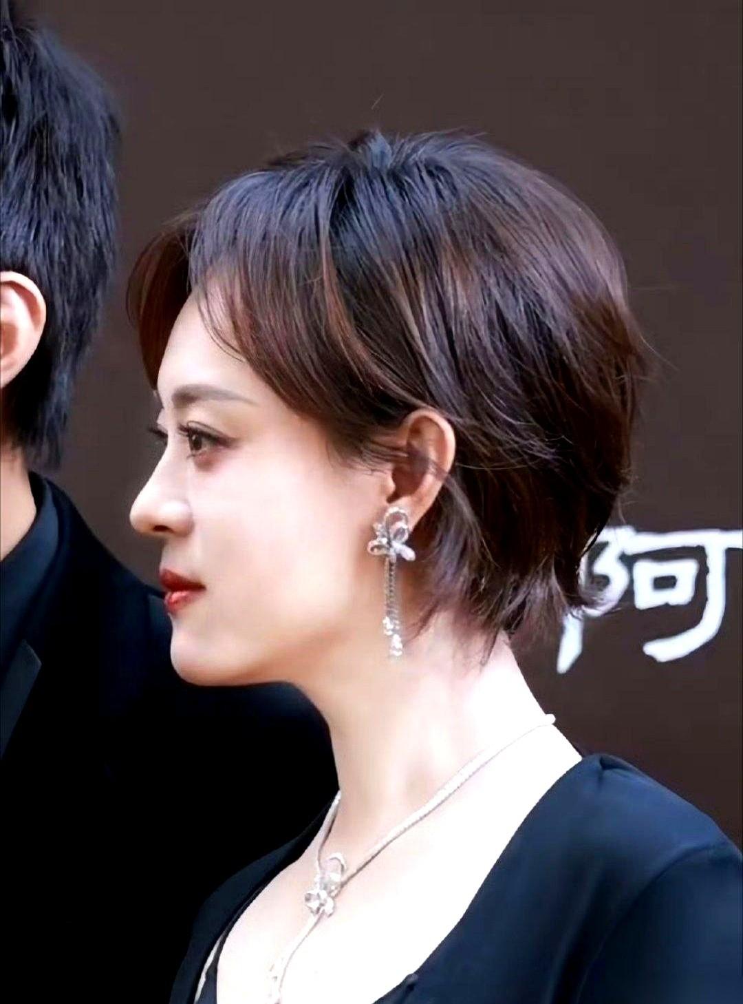 把孙俪和章子怡放一块儿，太有意思了。真的，就这一张照片，能聊出一部人性大片来。