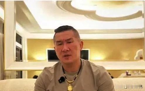 台湾馆长偷偷开抖音搞笑绿媒全网翻车24小时舆论大反转】昨天早上醒来发现，那个