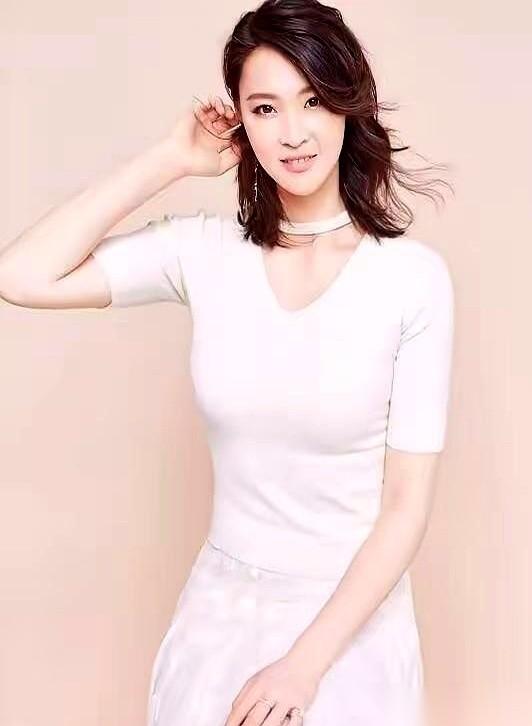 我有时候真的会被一些人的履历，给结结实实地“震”一下。比如惠若琪。前中国女排