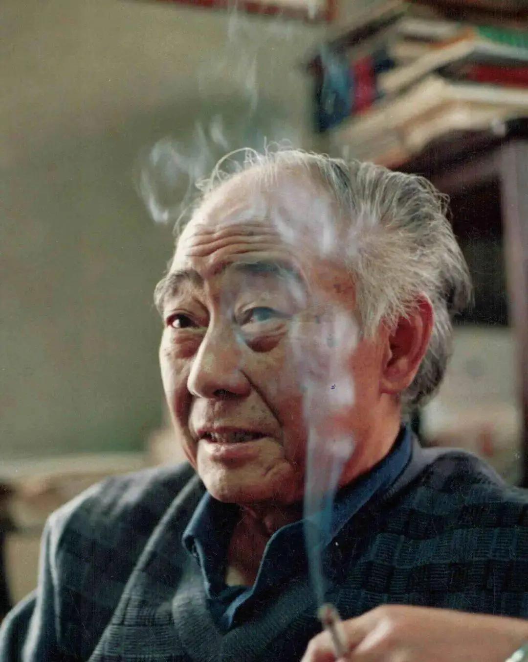 样板戏，作为20世纪六七十年代中国文艺舞台上的独特景观，是特殊时代的产物，承