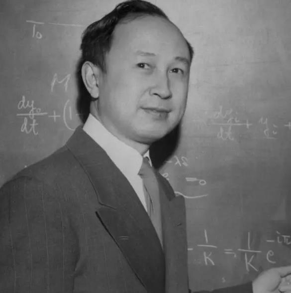 1960年3月的一天，周总理正在开会，聂荣臻元帅突然把他叫了出来。聂帅一脸凝重，