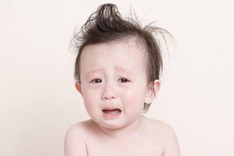 妈妈一离开宝宝就开始哭个不停? 其中的原因你知道吗?